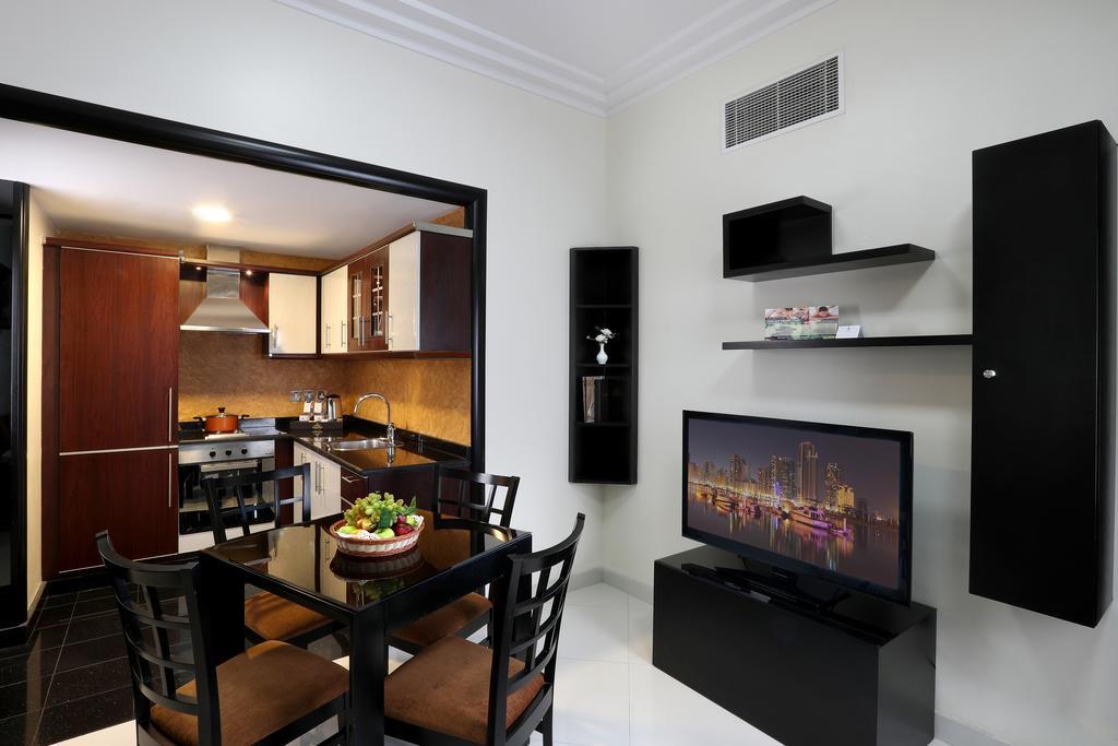 Royal Grand Suite Hotel Szardża Zewnętrze zdjęcie
